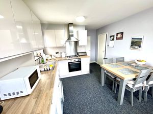 Photo 6- click for photo gallery